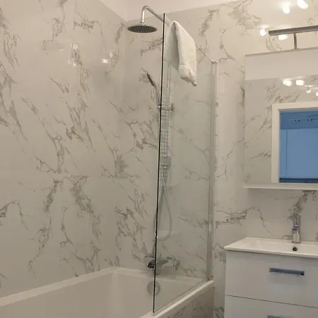 Prudentia Lifetown Apartment *